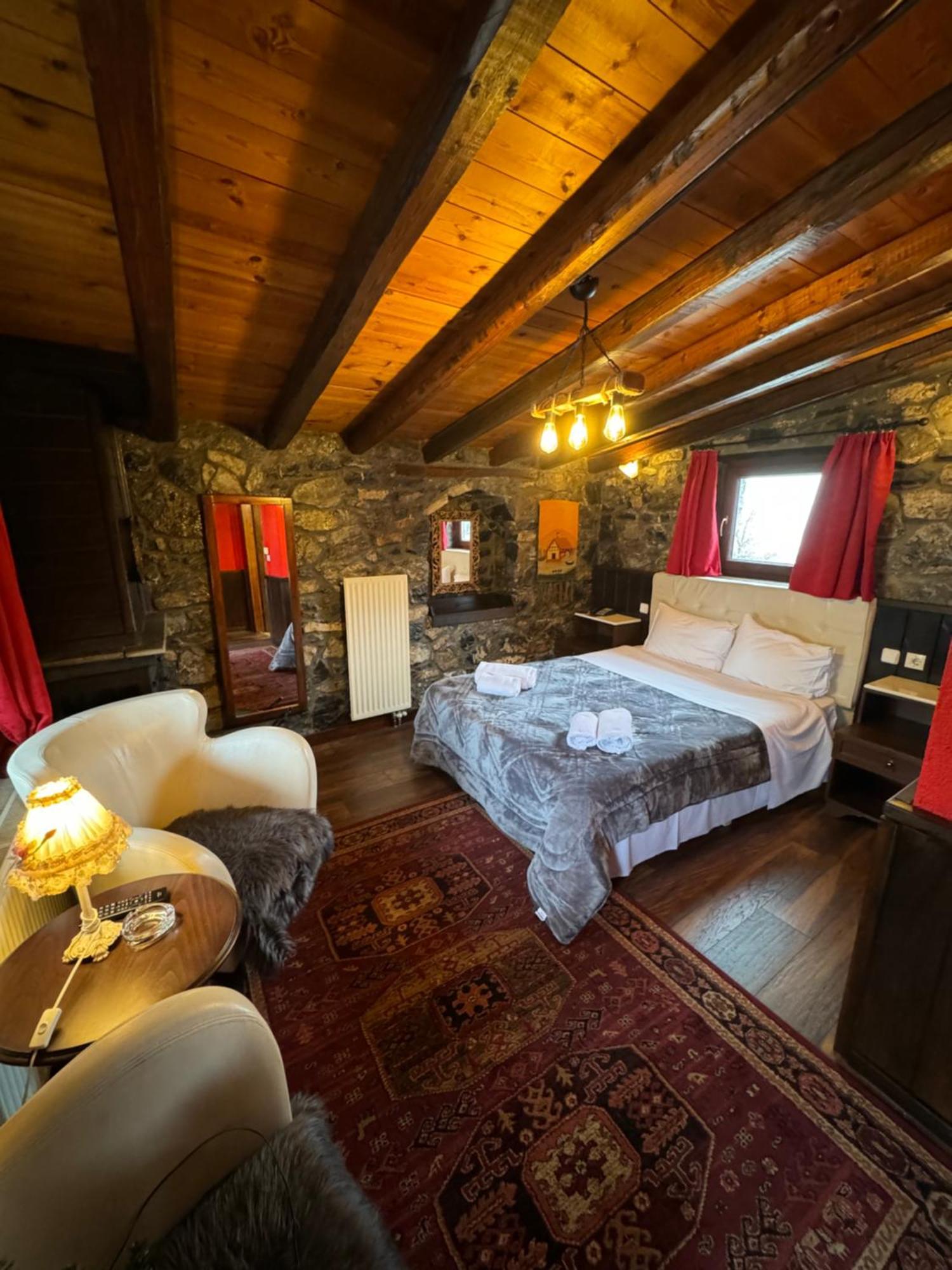 Chalet Asteras Tou Vorra 팔라이오스 아기오스 아타나시오스 외부 사진