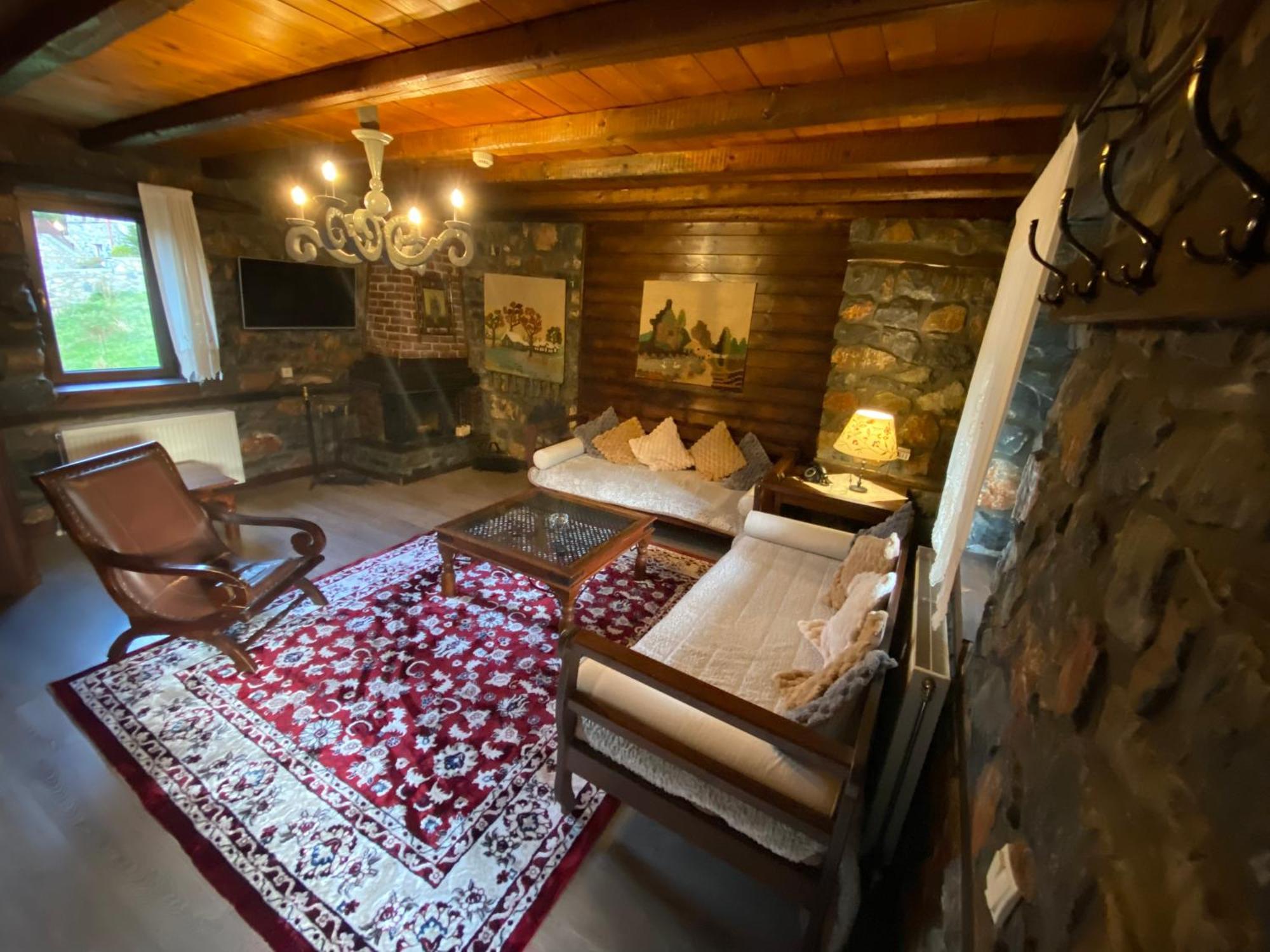 Chalet Asteras Tou Vorra 팔라이오스 아기오스 아타나시오스 외부 사진