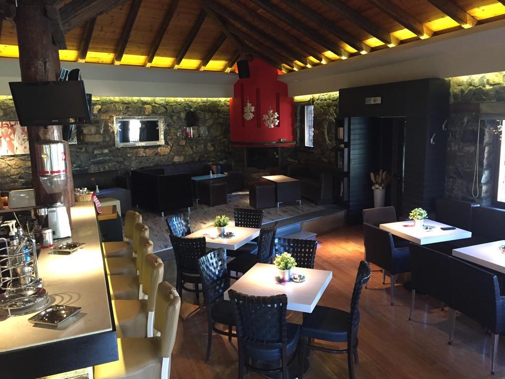 Chalet Asteras Tou Vorra 팔라이오스 아기오스 아타나시오스 외부 사진
